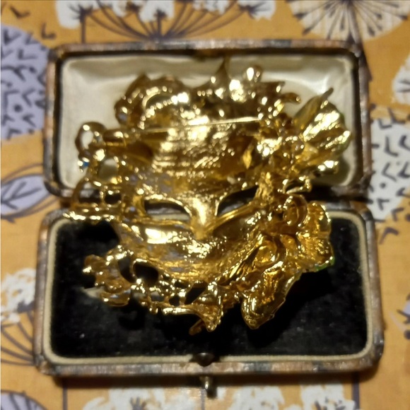 Large Colorful Masquerade Mask Brooch Metal Base perfect for Mardi Gras season - Picture 2 of 2